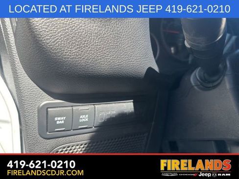 Used 2012 Jeep Wrangler Unlimited Rubicon image 20