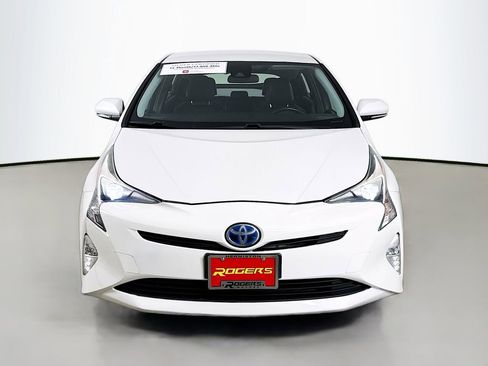 Certified 2016 Toyota Prius Three Touring image 2