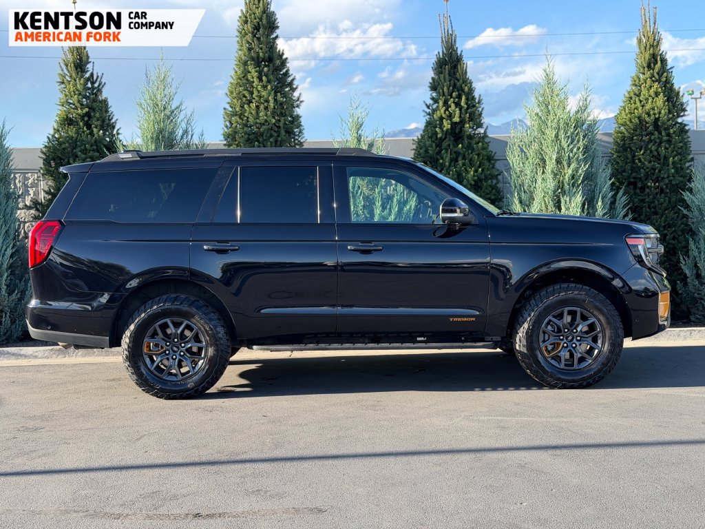 Used 2025 Ford Expedition Tremor AWD/4WD image 7