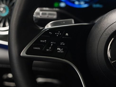 Certified 2023 Mercedes-Benz EQS 580 4MATIC SUV image 18