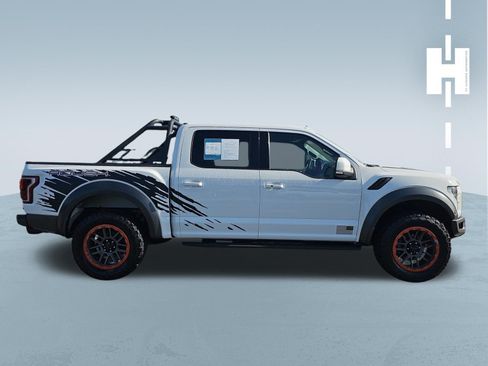 Used 2019 Ford F150 Raptor w/ Equipment Group 802A Luxury AWD/4WD image 3