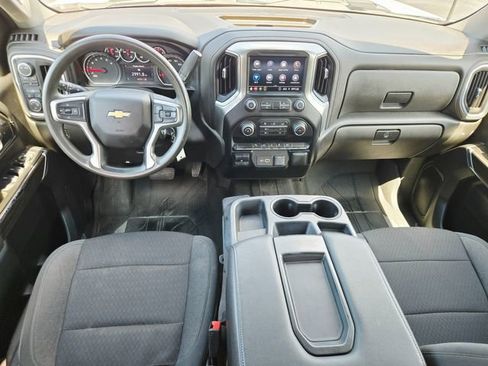 Used 2022 Chevrolet Silverado 2500 LT AWD/4WD image 12