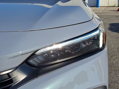 Used 2023 Honda Civic Sport image 9