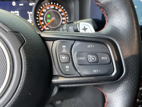 Used 2024 Jeep Wrangler Unlimited Rubicon 392 AWD/4WD image 21