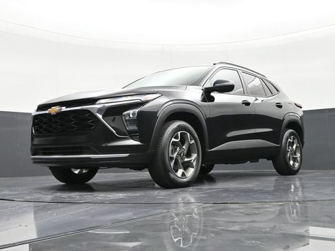 Used 2024 Chevrolet Trax LT FWD image 20