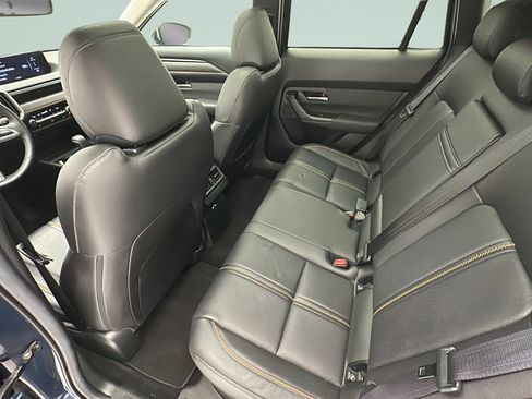 Used 2025 MAZDA CX-50 AWD 2.5 Hybrid w/ Premium Pkg image 10