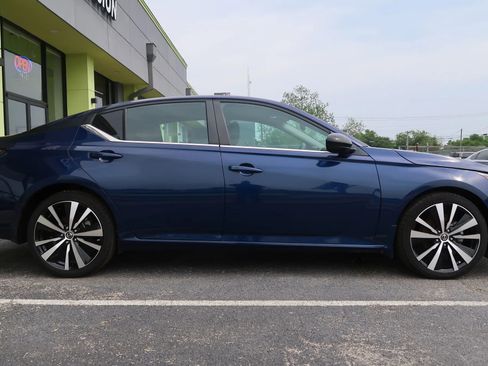 Used 2021 Nissan Altima 2.5 SR image 8