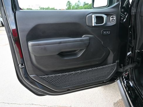 Used 2026 Jeep Gladiator Mojave AWD/4WD image 7