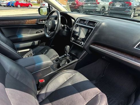 Used 2018 Subaru Outback 2.5i Limited AWD/4WD image 24