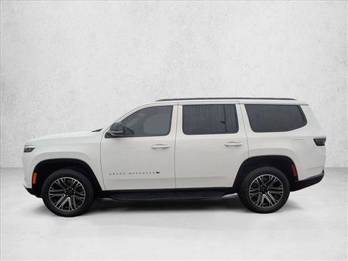 Used 2026 Jeep Grand Wagoneer 4WD image 9