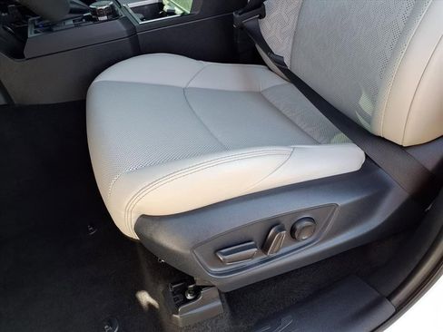 Used 2024 Toyota Tacoma Limited w/ Limited Package (LT) image 23