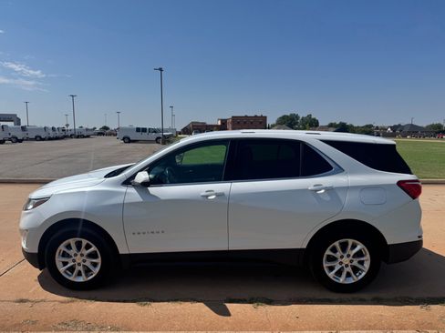 Used 2019 Chevrolet Equinox LT image 6