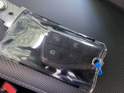 Used 2026 Chevrolet Equinox LT FWD image 37