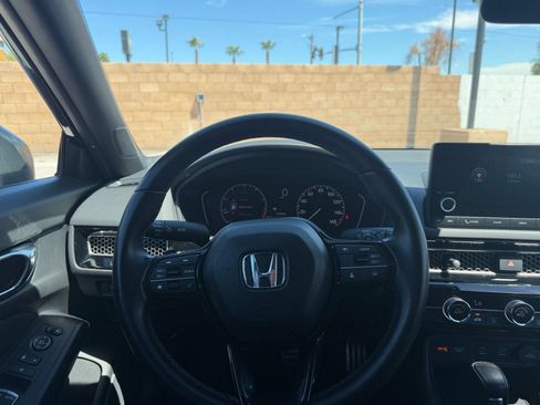 Used 2025 Honda Civic Sport image 28