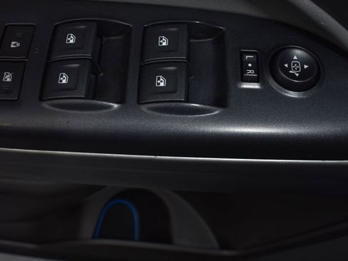 Used 2017 Chevrolet Colorado LT w/ LT Convenience Package image 16