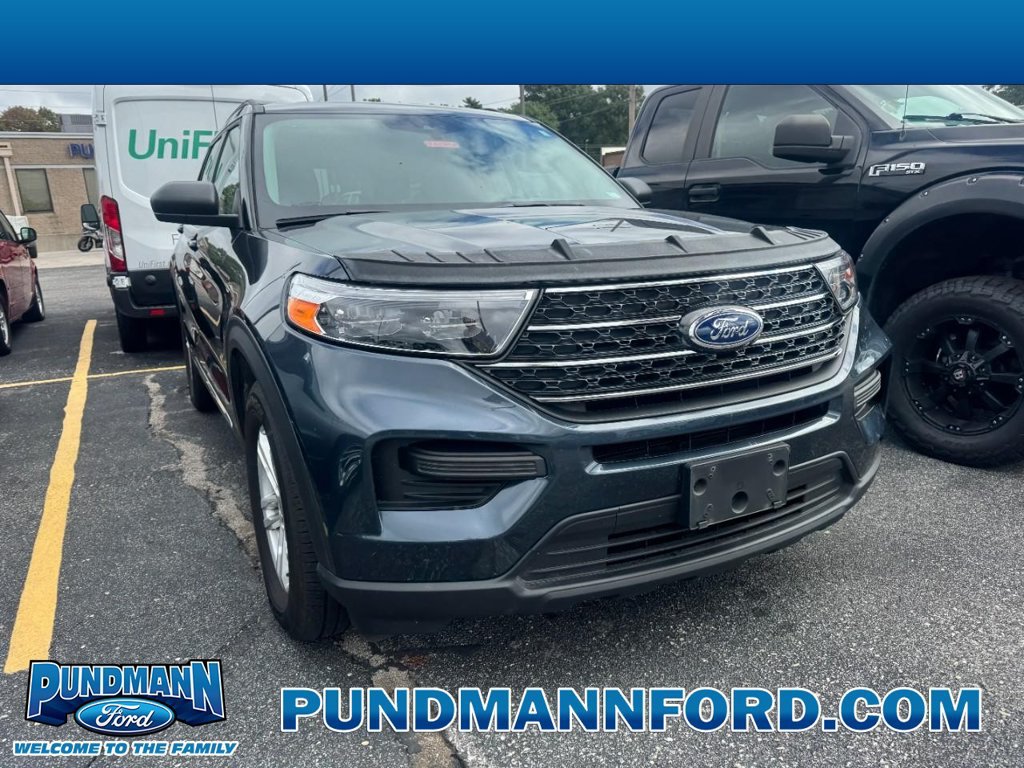 Used 2024 Ford Explorer XLT AWD/4WD image 1