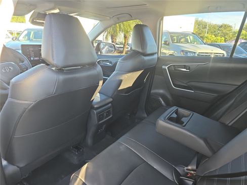 Used 2023 Toyota RAV4 XLE Premium image 11