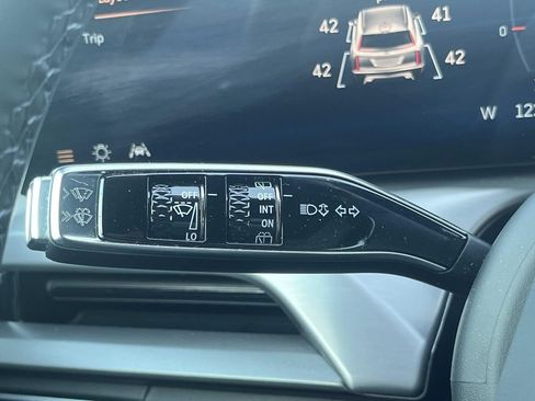 Certified 2026 Cadillac Vistiq Sport w/ LPO, Floor Liner Package AWD/4WD image 31