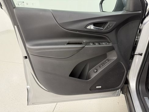 Used 2020 Chevrolet Equinox Premier image 12