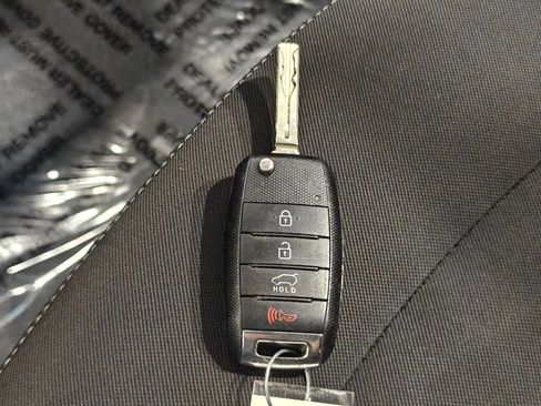 Used 2015 Kia Soul FWD image 11