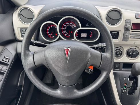 Used 2009 Pontiac Vibe w/ Preferred Package image 8