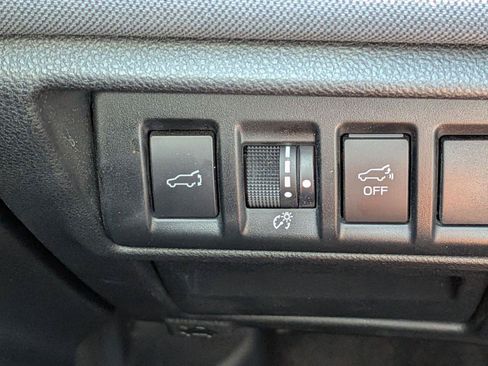 Used 2024 Subaru Outback Premium AWD/4WD image 18