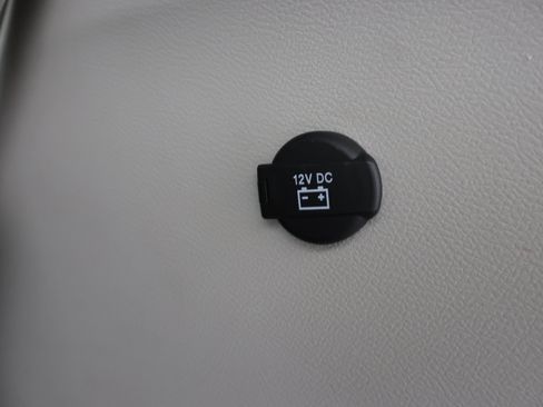 Used 2020 Chrysler Pacifica Touring-L Plus FWD image 33