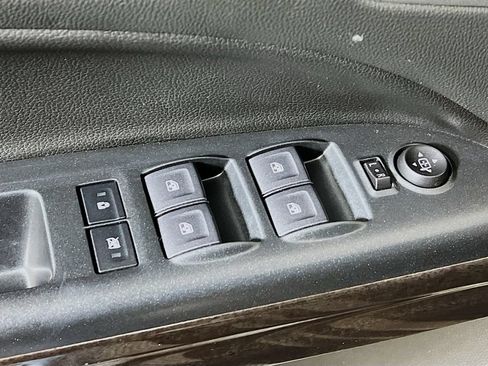 Used 2022 GMC Canyon Elevation w/ Elevation Premium Package AWD/4WD image 16