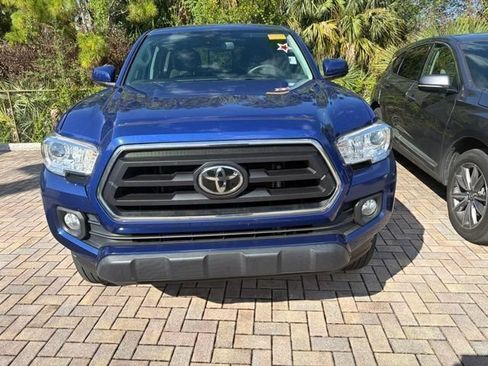 Used 2023 Toyota Tacoma SR5 RWD image 2
