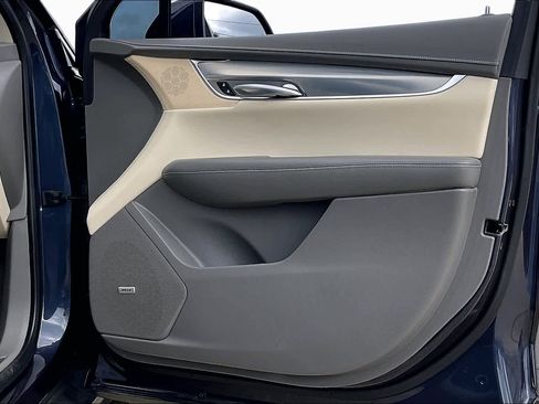 Used 2019 Cadillac XT5 Luxury FWD image 20