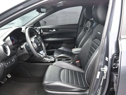 Used 2023 Kia Forte GT-Line w/ GT-Line Premium Package FWD image 10