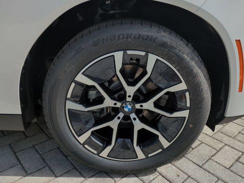 New 2026 BMW X3 xDrive30i w/ Premium Package AWD/4WD image 11