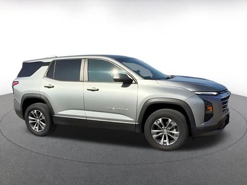 Used 2025 Chevrolet Equinox LT image 16