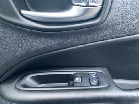 Certified 2019 Jeep Compass Altitude image 11