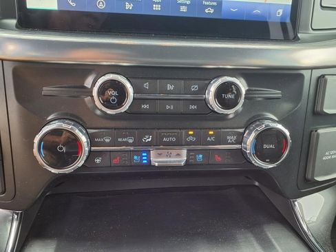 Used 2022 Ford F150 Lariat w/ Equipment Group 502A High image 26