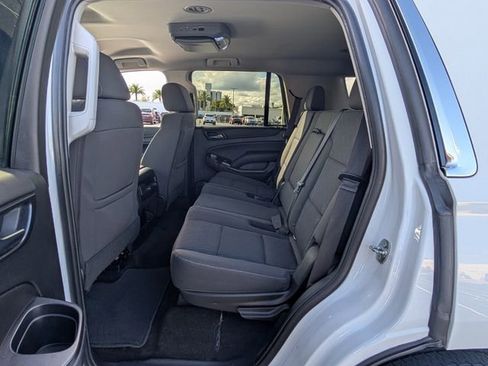 Used 2018 GMC Yukon SLE w/ SLE Value Package image 12