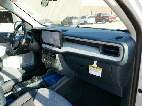 New 2025 Ford Maverick XLT w/ XLT Luxury Package image 10