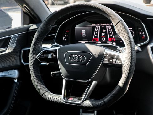 Used 2024 Audi RS 7 Performance AWD/4WD image 18