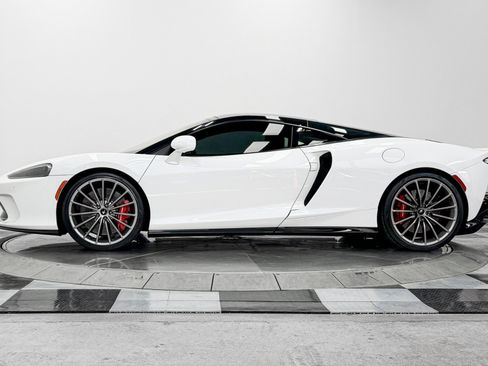 Used 2021 McLaren GT RWD image 6