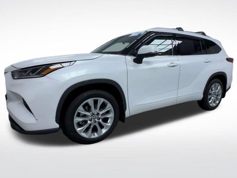 Used 2023 Toyota Highlander Limited AWD/4WD image 4