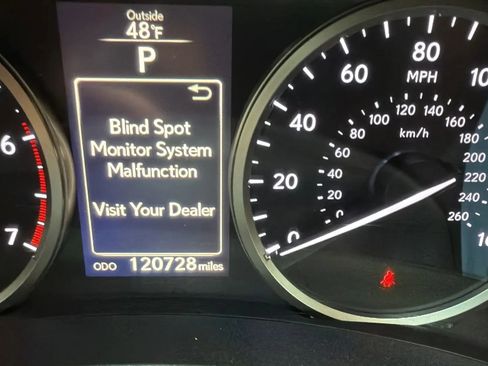 Used 2015 Lexus NX 200t AWD w/ Premium Package image 17