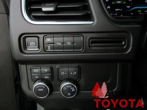 Used 2024 Chevrolet Tahoe LT image 16