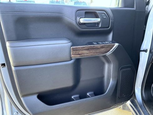 Used 2021 GMC Sierra 1500 Elevation image 9