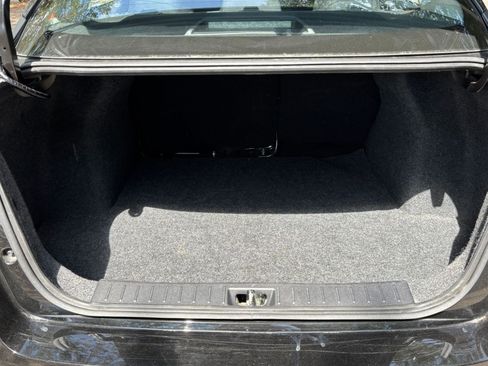 Used 2025 Nissan Versa SV FWD image 30