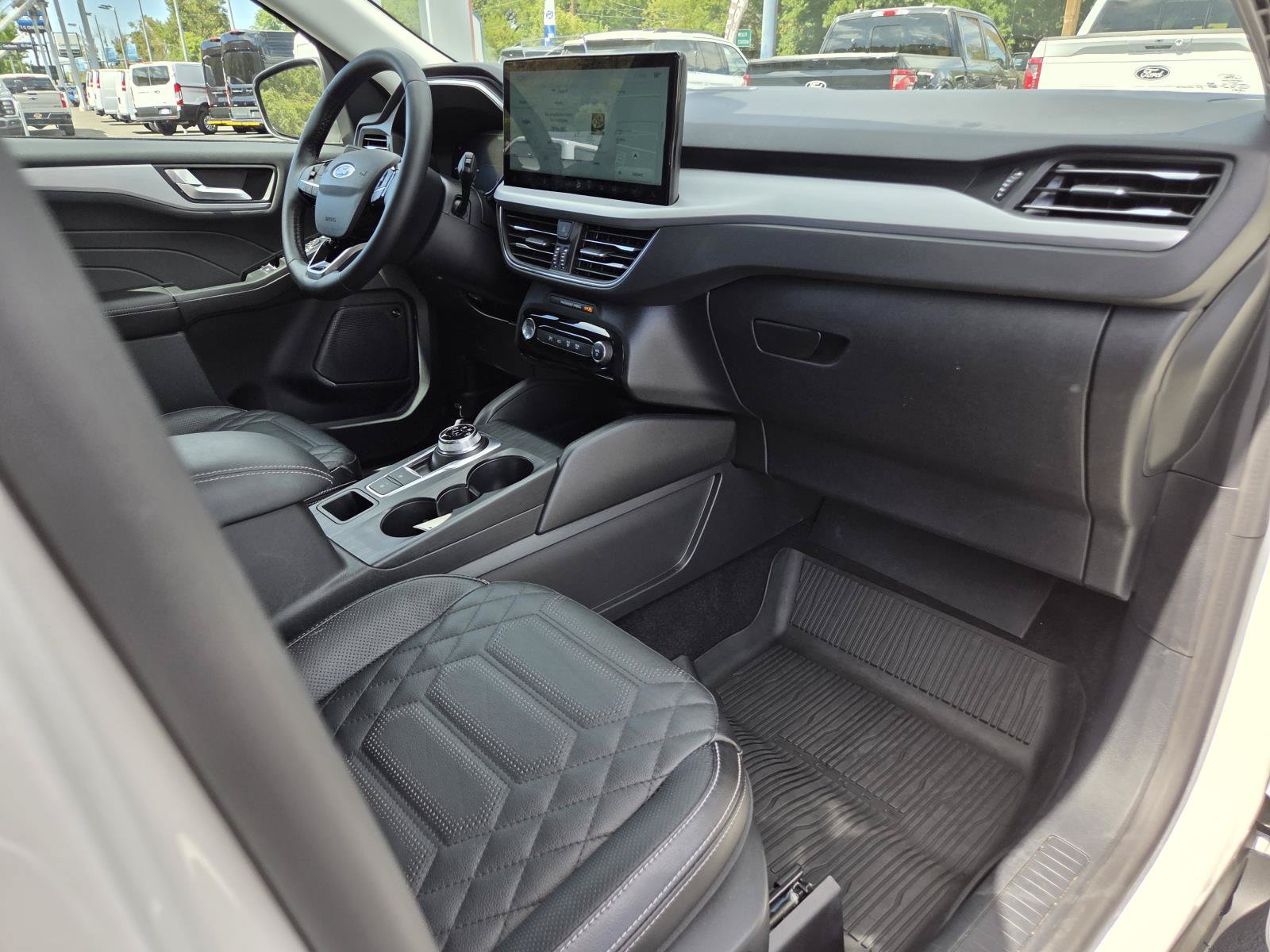 Used 2024 Ford Escape SE w/ PHEV Premium Package FWD image 21