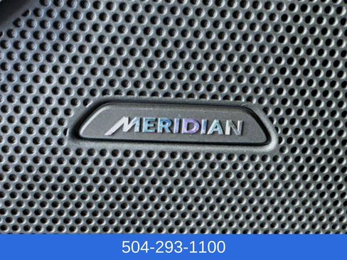 Used 2023 Land Rover Range Rover Velar R-Dynamic S image 19