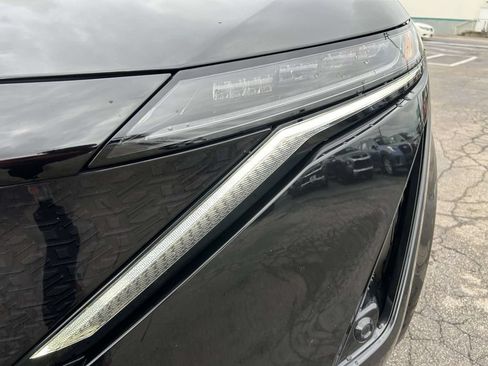 Used 2023 Nissan Ariya FWD image 12