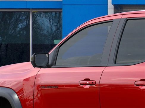 New 2026 Chevrolet Colorado ZR2 w/ Technology Package image 12