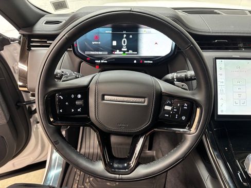 New 2025 Land Rover Range Rover Sport Dynamic SE image 18