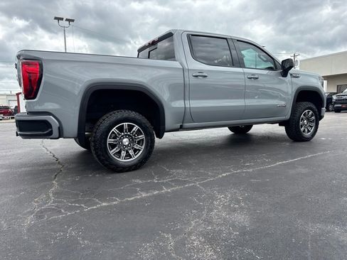 Used 2024 GMC Sierra 1500 AT4 w/ Technology Package AWD/4WD image 7